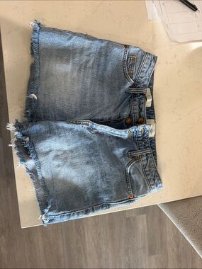 Universal threads midi Jean short size 0/25R